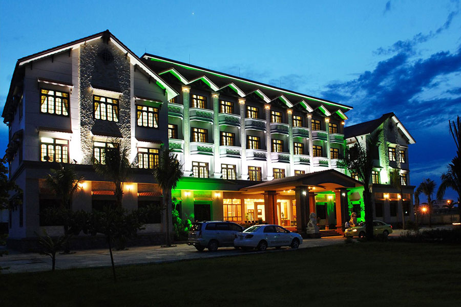Silver Seas Hotel